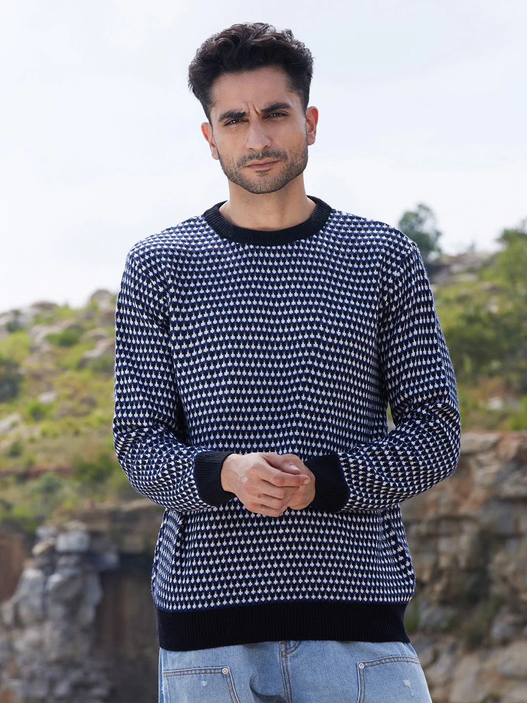 Contrast Textured Knit Sweater - Image 2