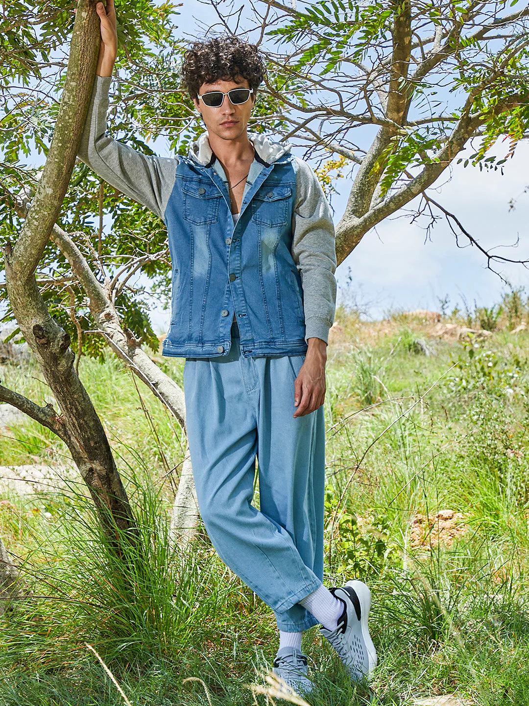 Light-Wash Denim Jacket With Sweatshirt Sleeve - Image 6