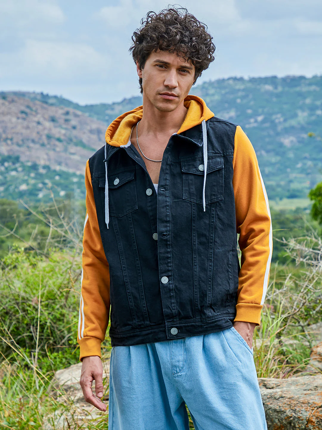 Medium-Wash Denim Jacket With Sweatshirt Sleeve - Image 2