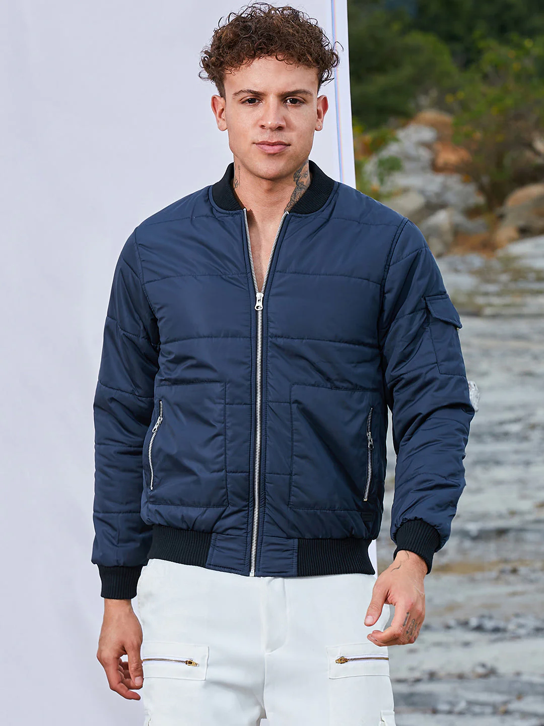 Men's Puffer Jacket With Contrast Hem - Image 2