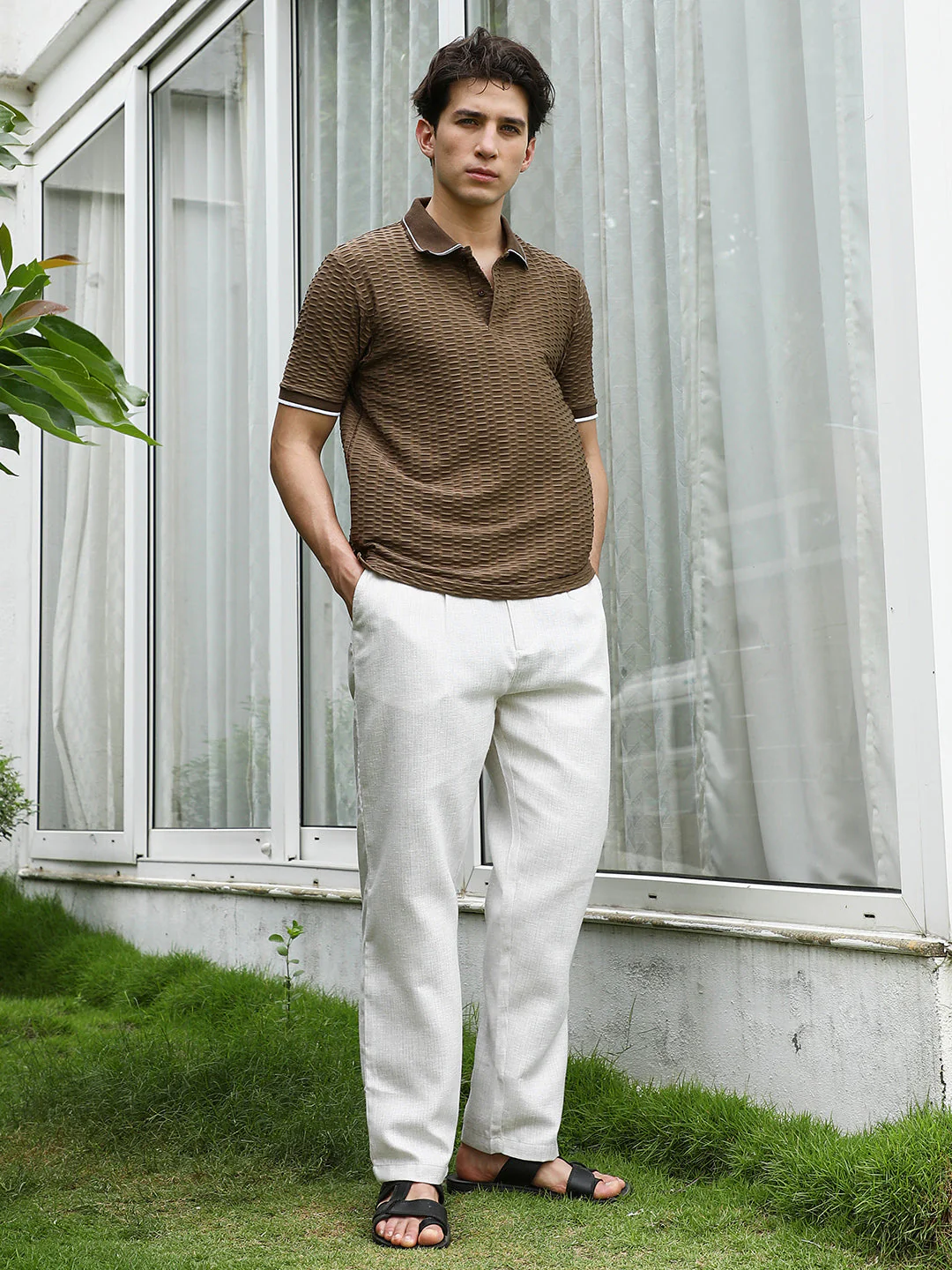 Brown Textured Polo T-shirt with Contrasting Accents - Image 4