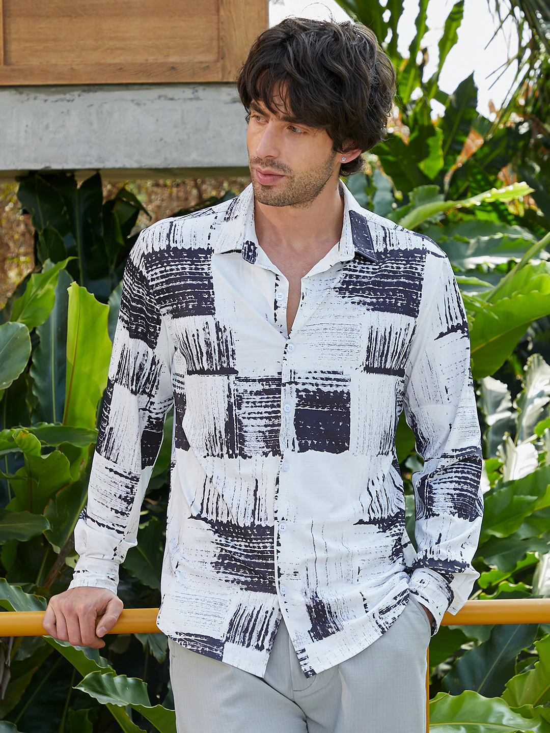 Contrast-Fade Imprint Shirt - Image 2