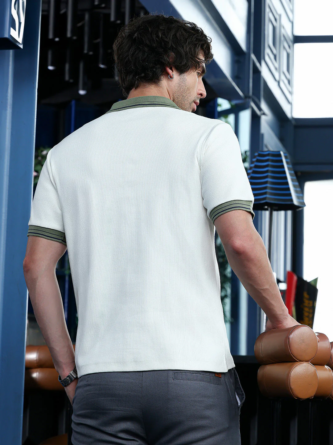 Contrast-Lined Ribbed Polo T-Shirt - Image 4