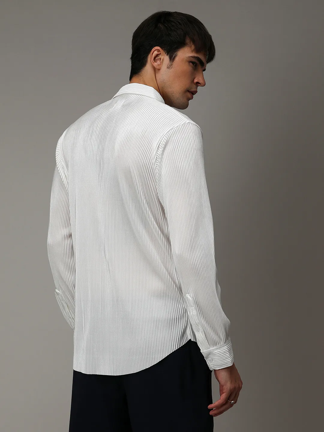 Pleat-Creased Shirt - Image 7
