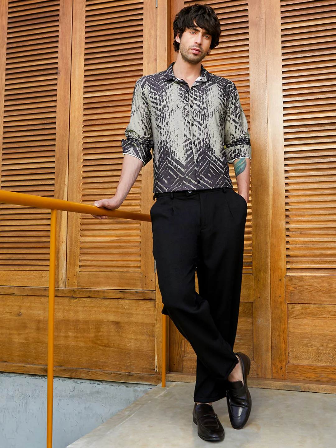 Faded-Chevron Imprint Shirt - Image 6