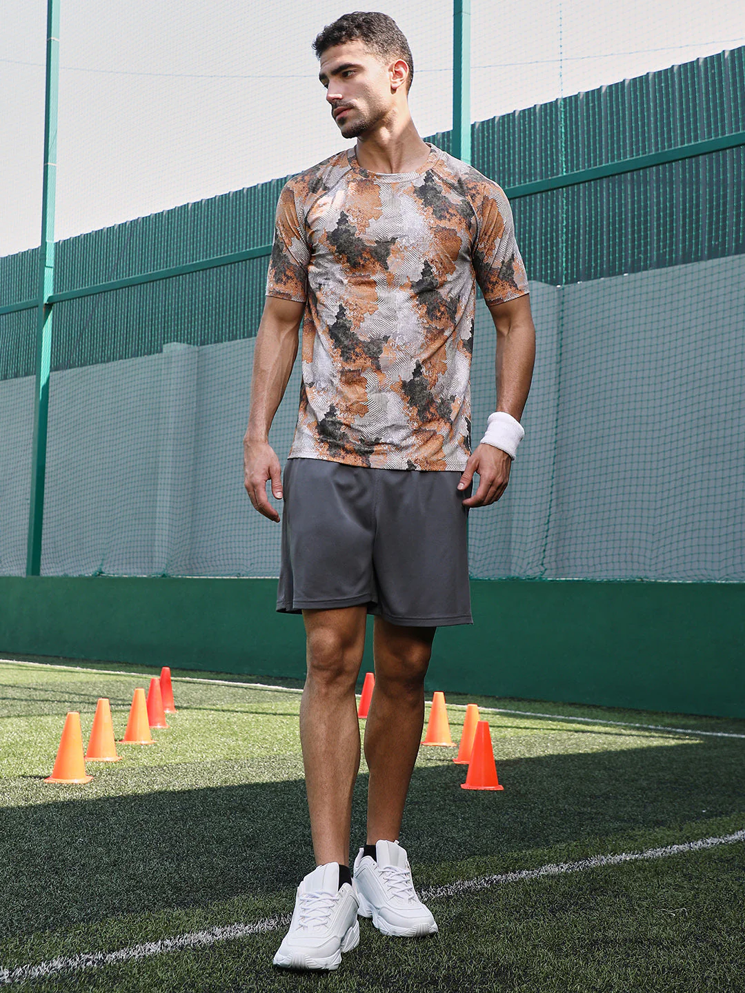 Blur-Imprint Activewear T-Shirt - Image 5