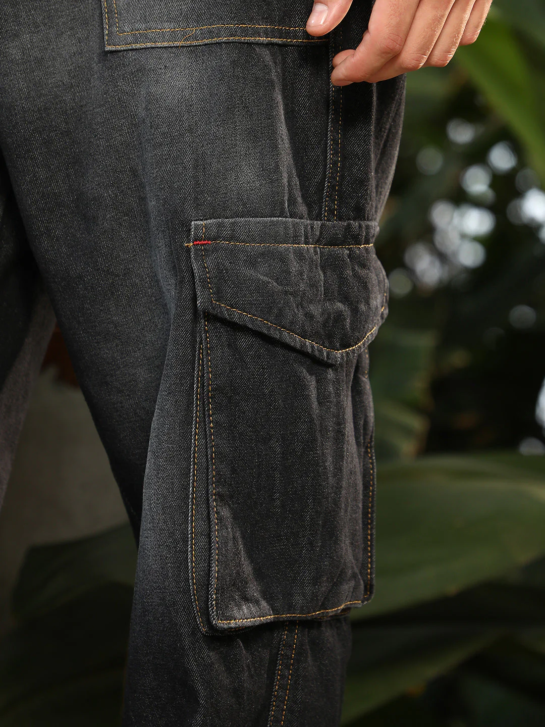 Washed Carpenter-Utility Denim Jeans - Image 8
