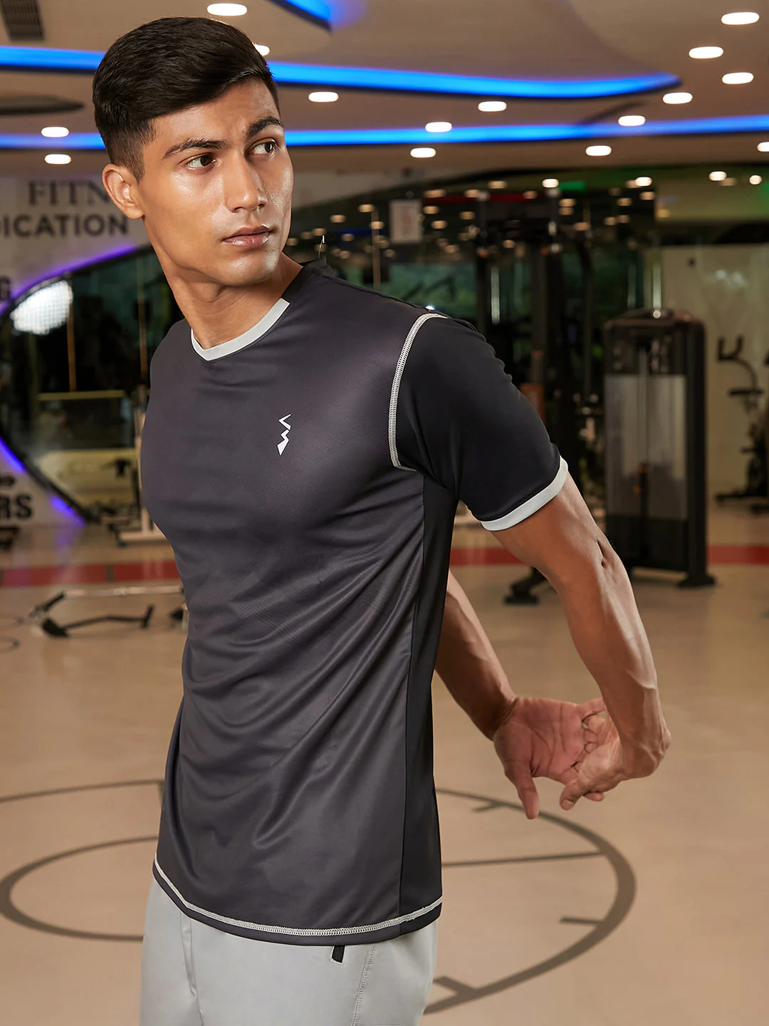 Geometric Activewear T-Shirt - Image 3