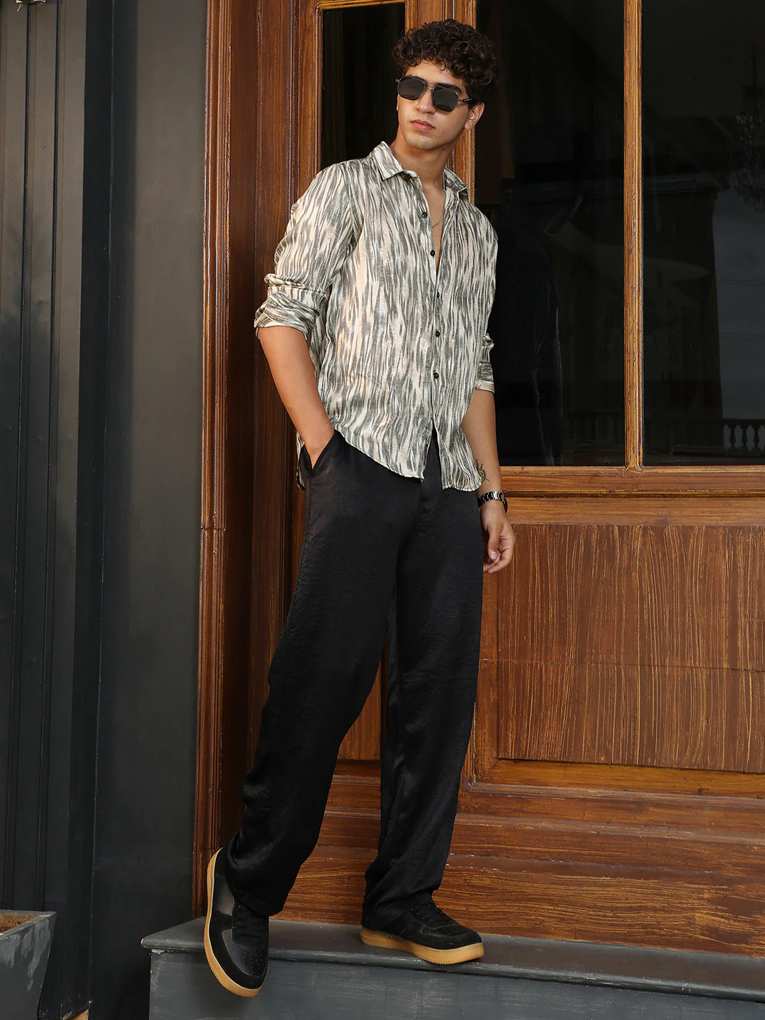Contrast-Abstract Imprint Shirt - Image 6