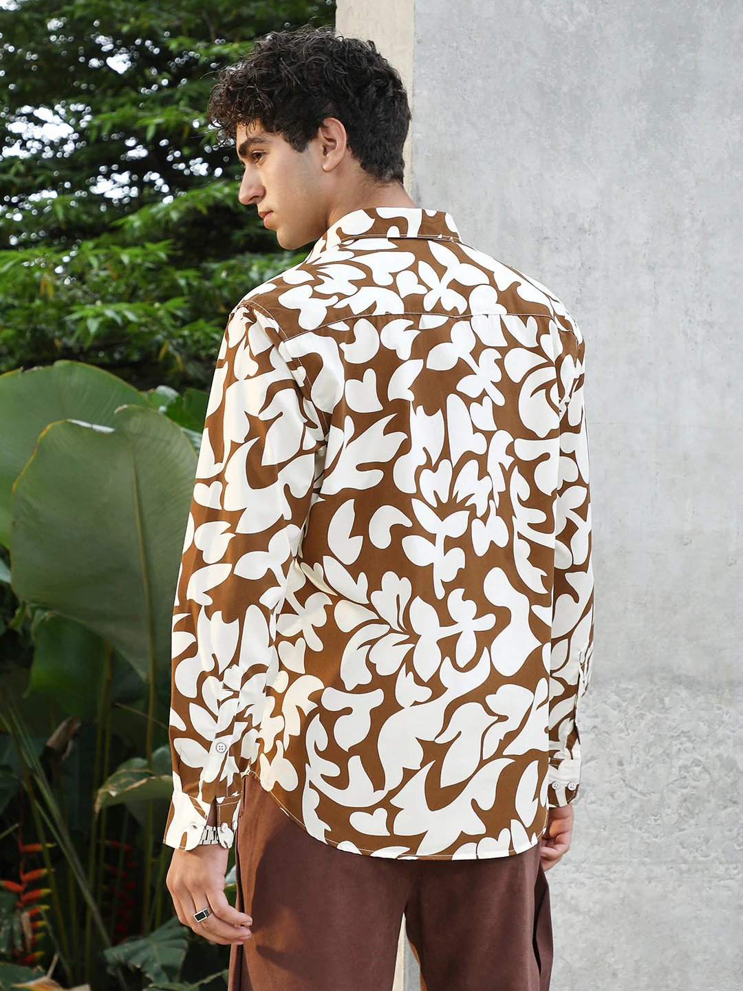 Contrast-Botanics Imprint Shirt - Image 4