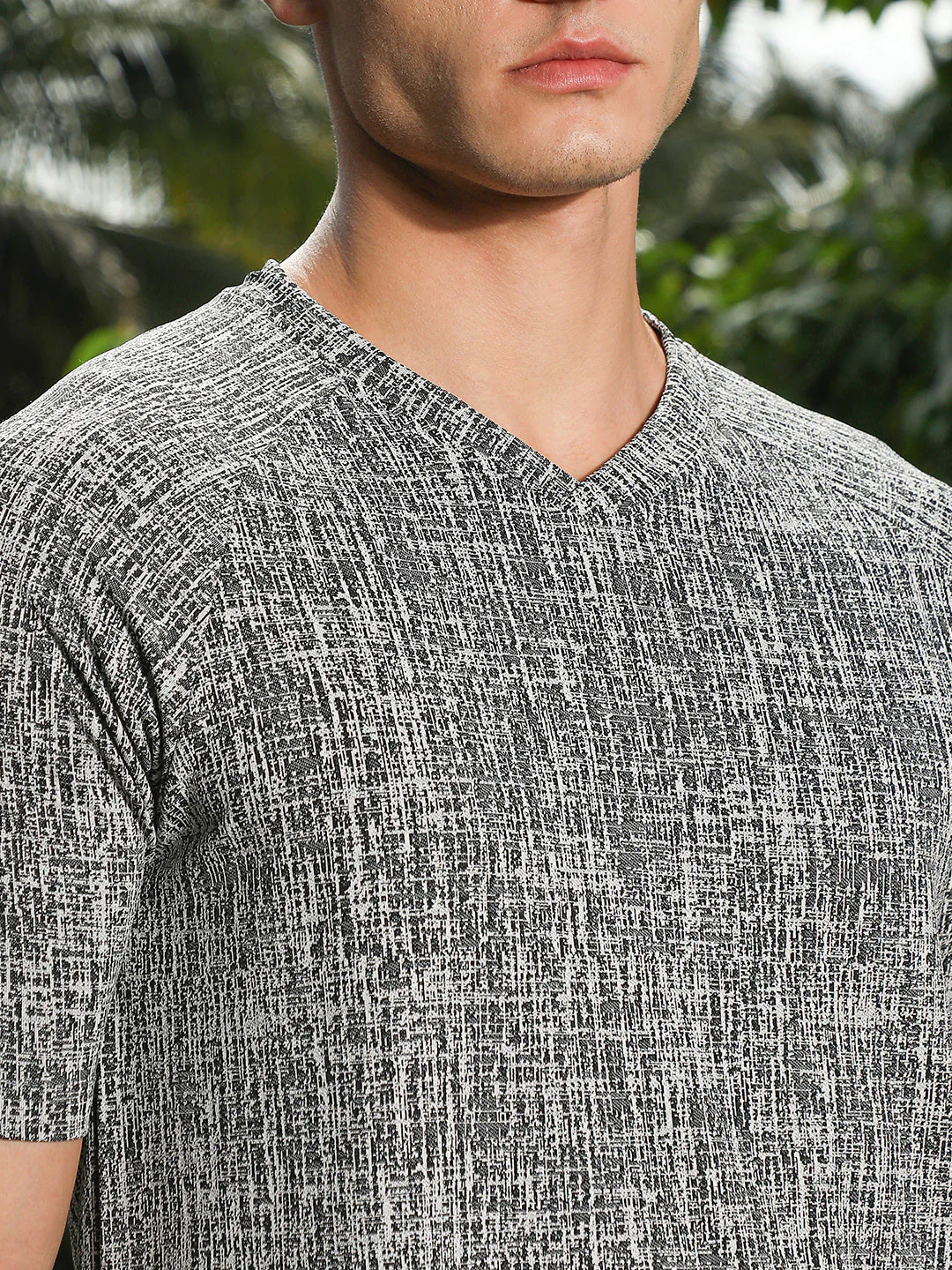 Coin Grey & Midnight Black Contrast-Heathered Knitted T-Shirt - Image 7