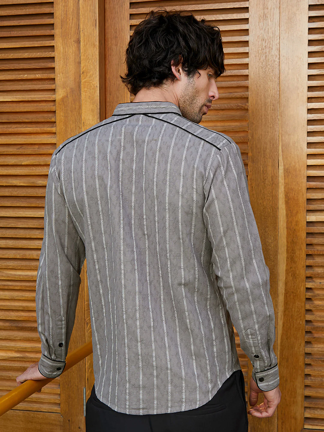 Striped-Jacquard Mandarin Shirt - Image 4