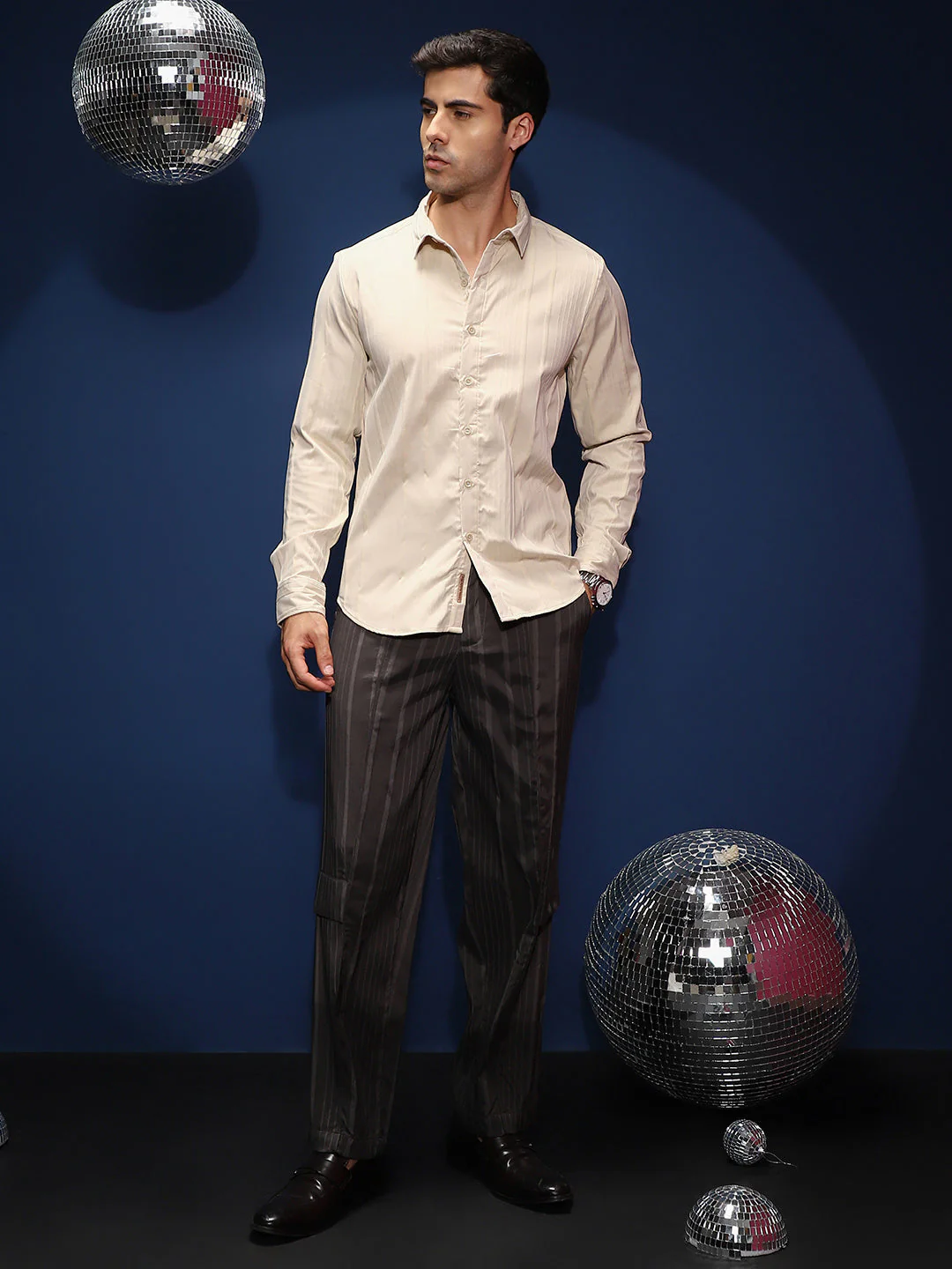 Unbalanced-Ridge Relaxed Shirt - Image 5