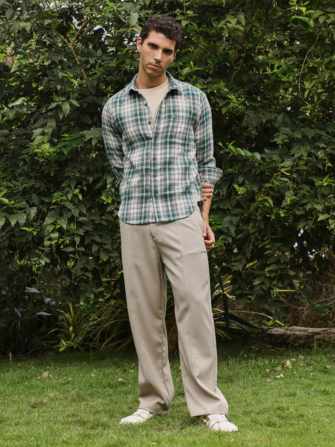 Button-Down Ombre-Plaid Shirt - Image 5