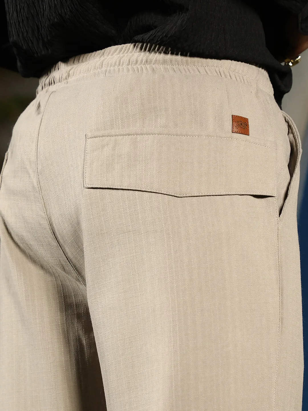 Lightweight - Tailored Linen-Blend Trousers - Image 7