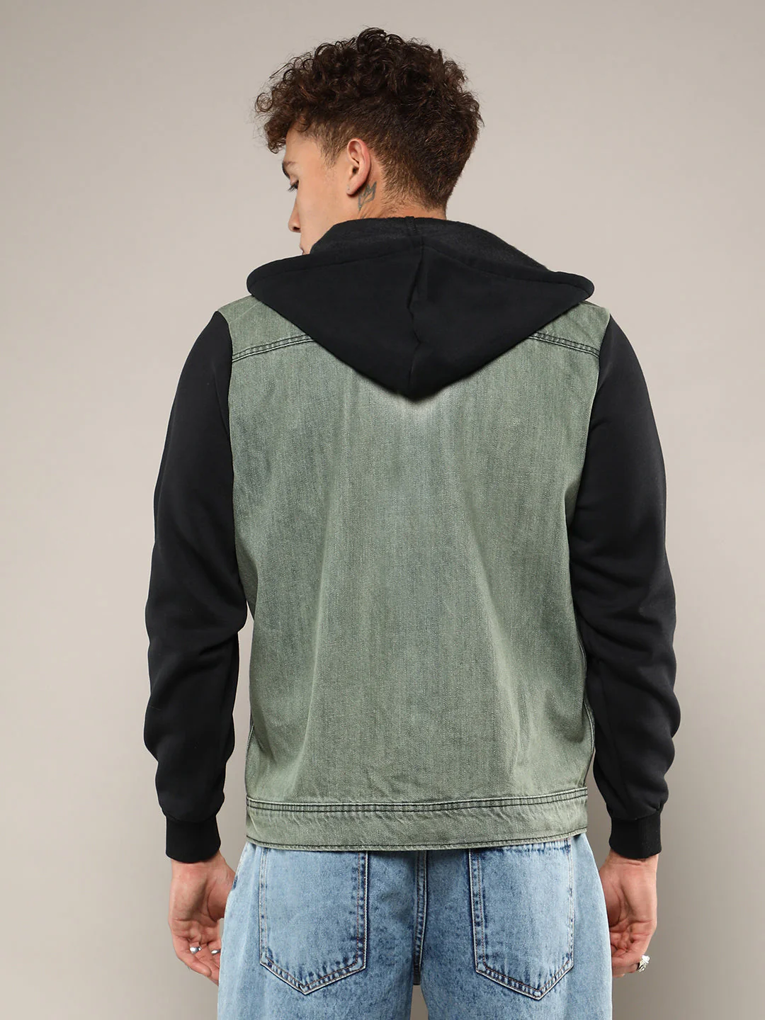 Light-Wash Denim Jacket With Sweatshirt Sleeve - Image 4