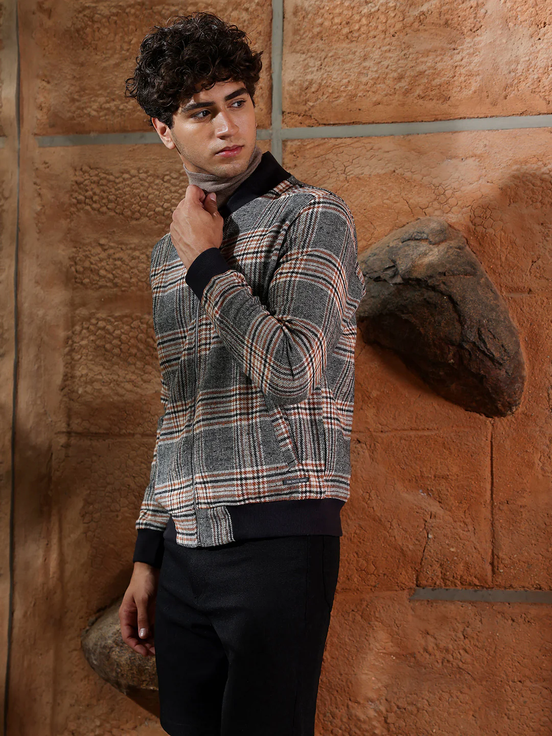 Tartan Plaid Jacket With Ribbed Hem - Image 10
