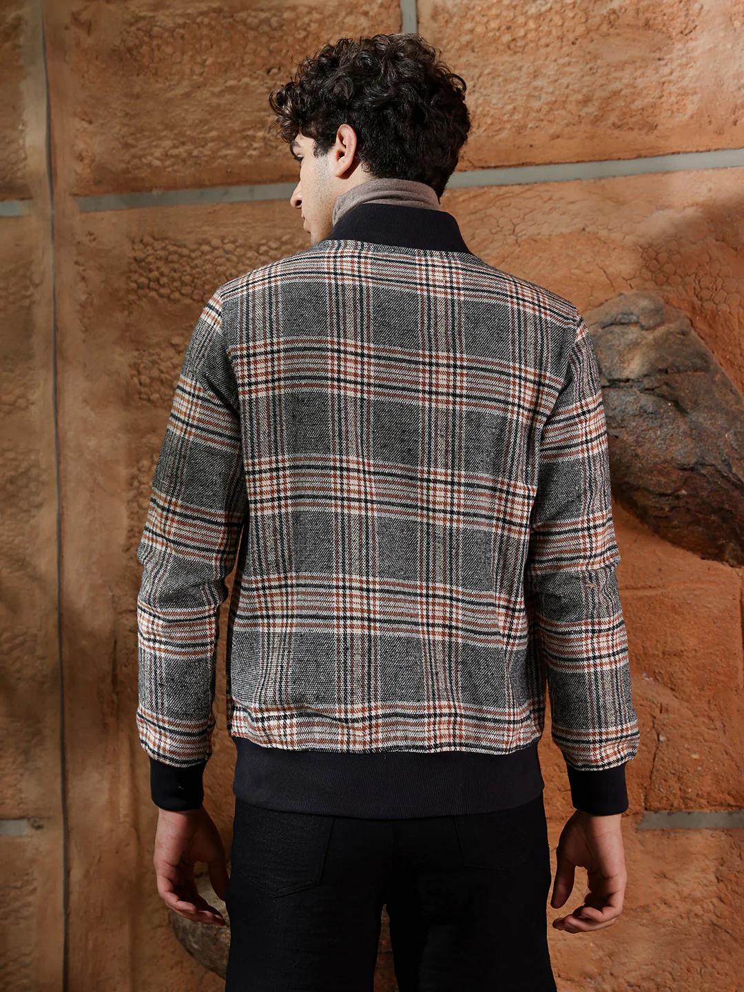 Tartan Plaid Jacket With Ribbed Hem - Image 11