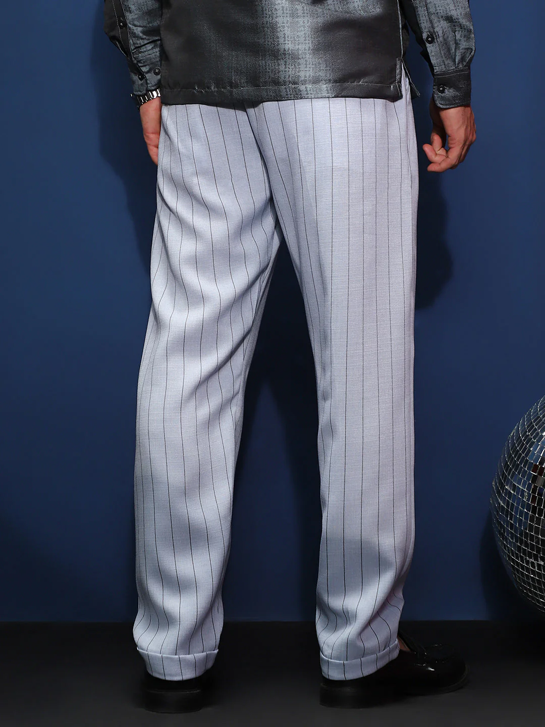 Lightweight - Pinstripe-Pleated Chino Trousers - Image 4