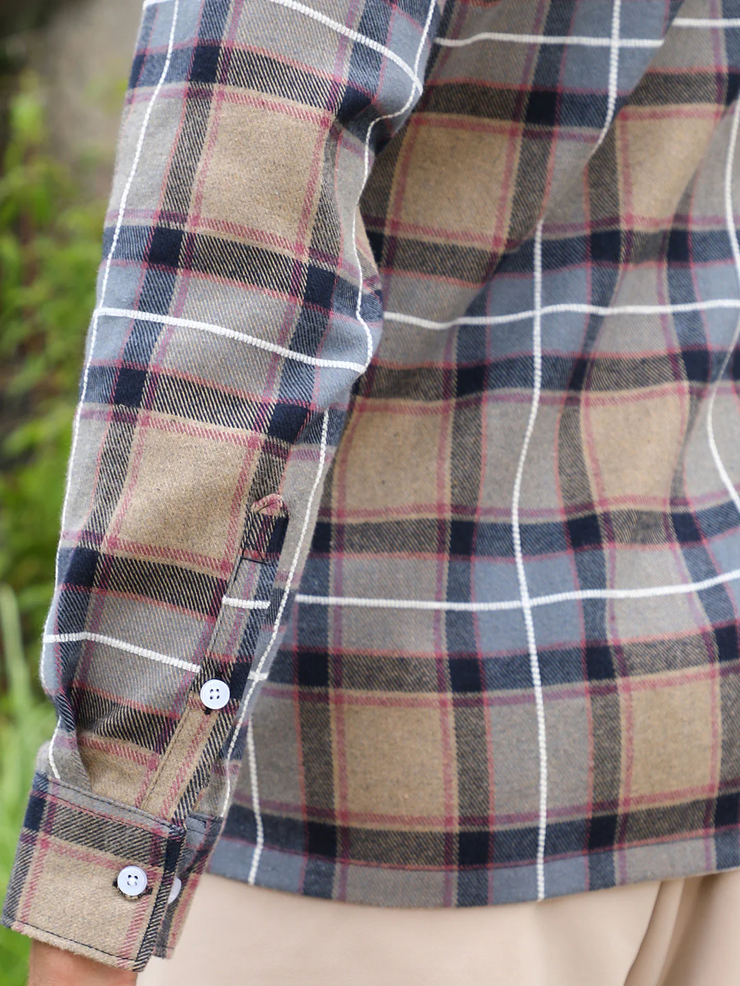 Tartan Plaid Utility Shirt - Image 8