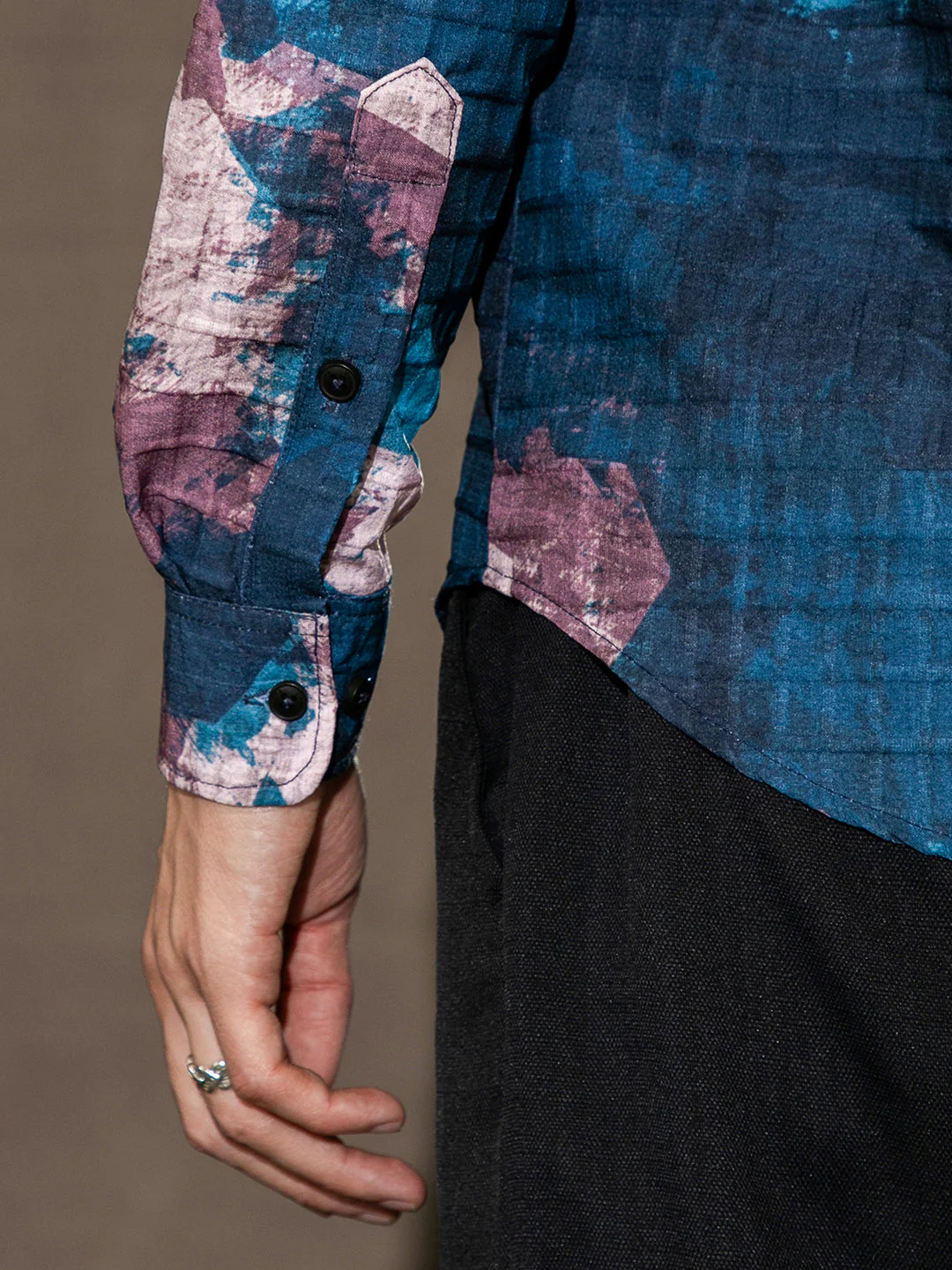 Abstract Fluid Shirt - Image 8