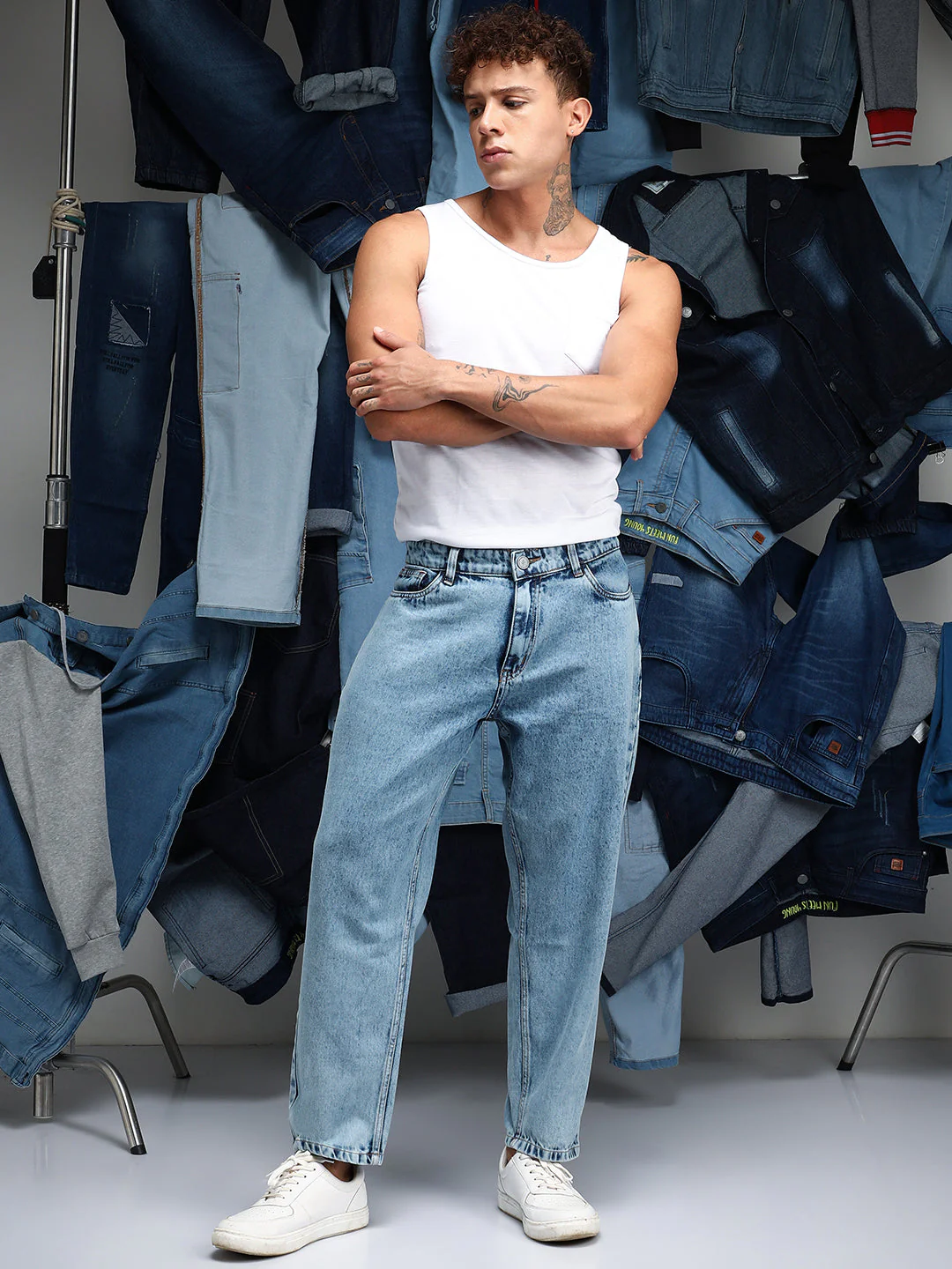 Acid-Wash Straight-Fit Denim Jeans - Image 5
