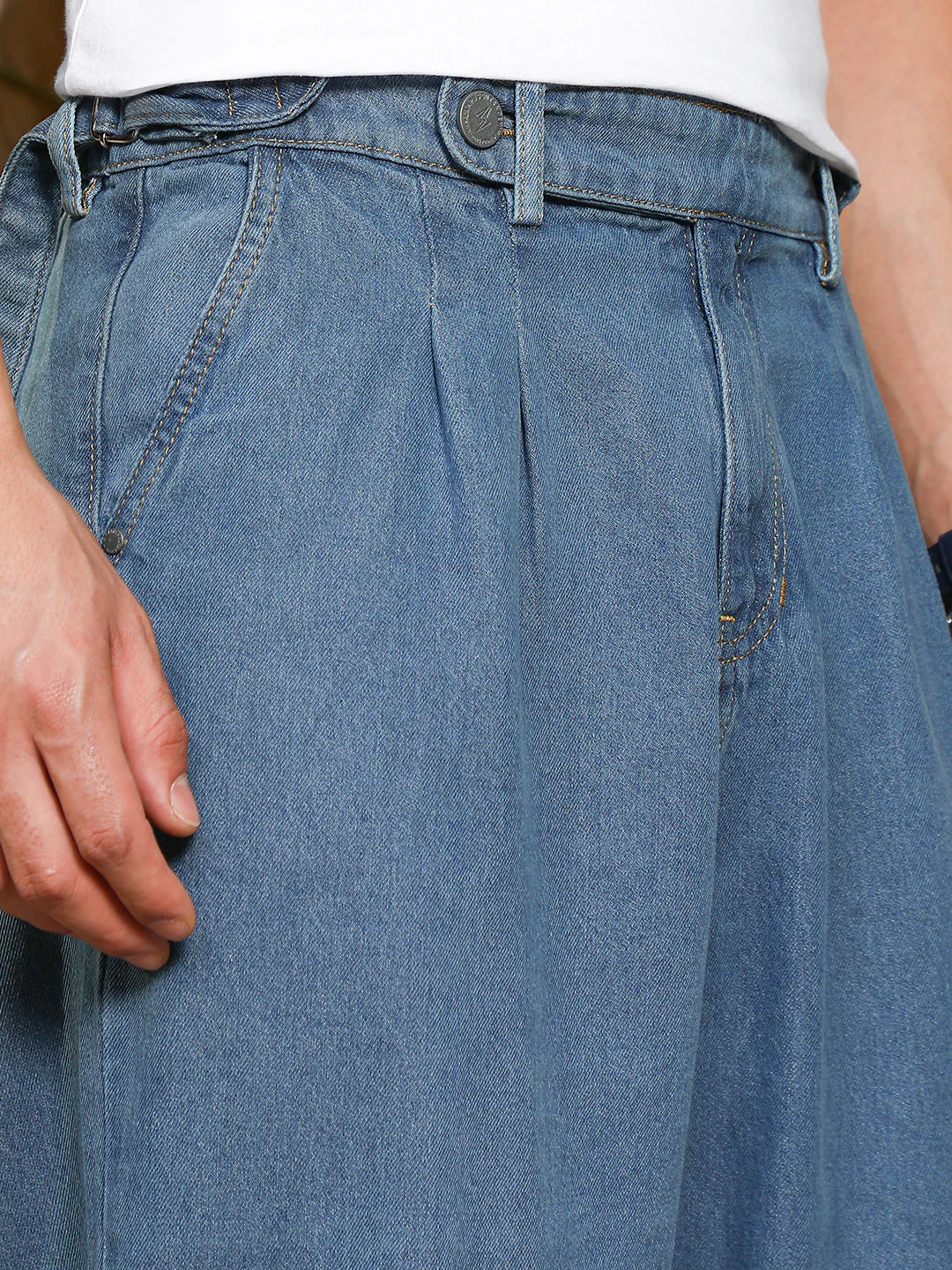 Indigo Blue Mid-Wash Pleated Denim Jeans - Image 7