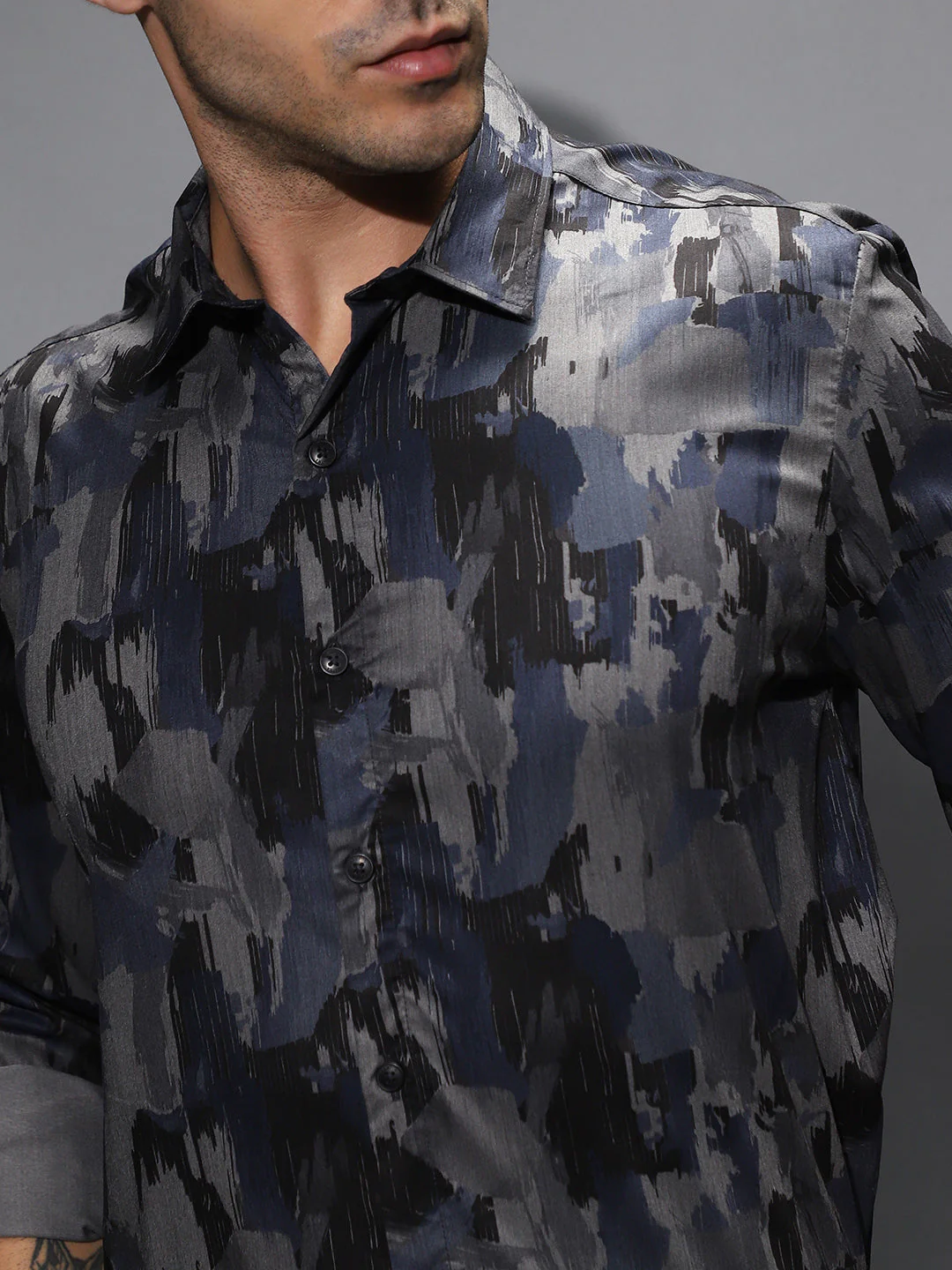 Fray-Stroke Imprint Shirt - Image 7