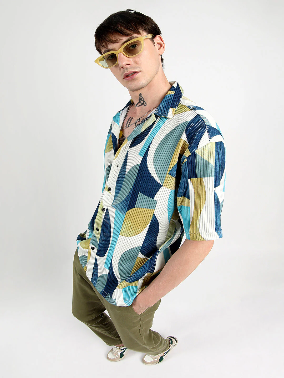 Oversized Abstract Curves Shirt - Image 6