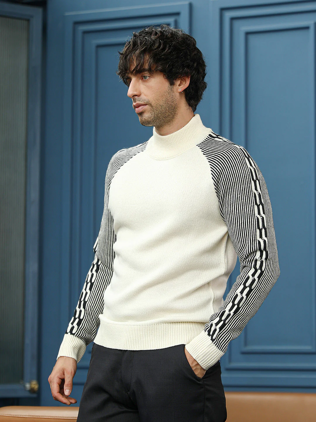 Self-Raglan Knit Pullover Sweater - Image 3