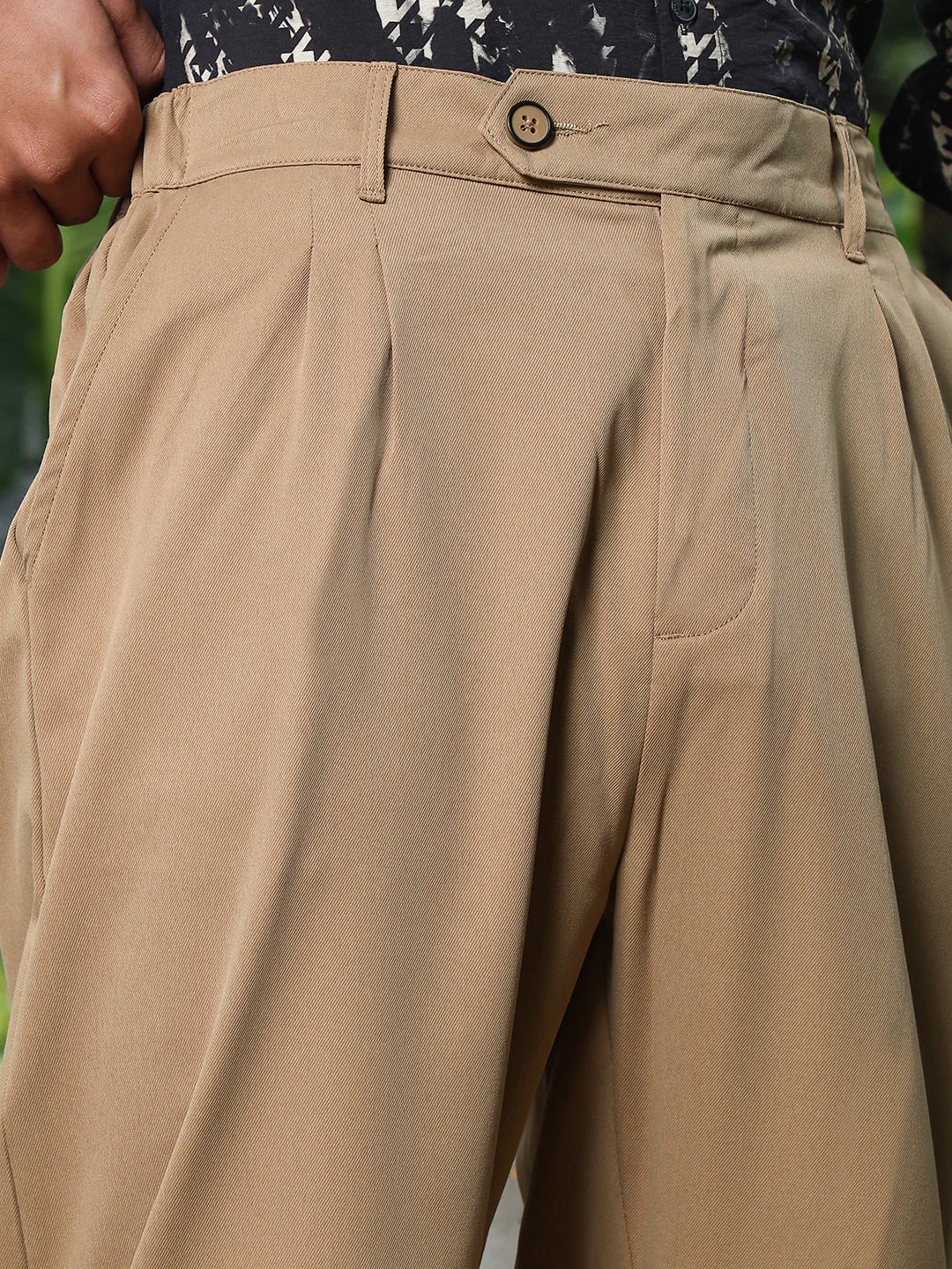 Lightweight - Extended-Waistband Relaxed Trousers - Image 7