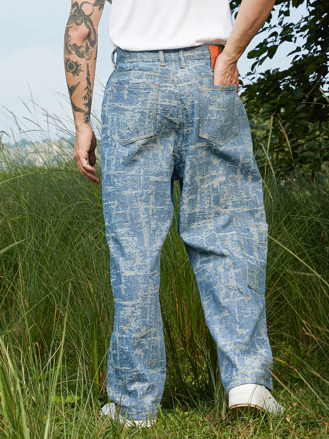 Textured Baggy Denim Jeans - Image 4