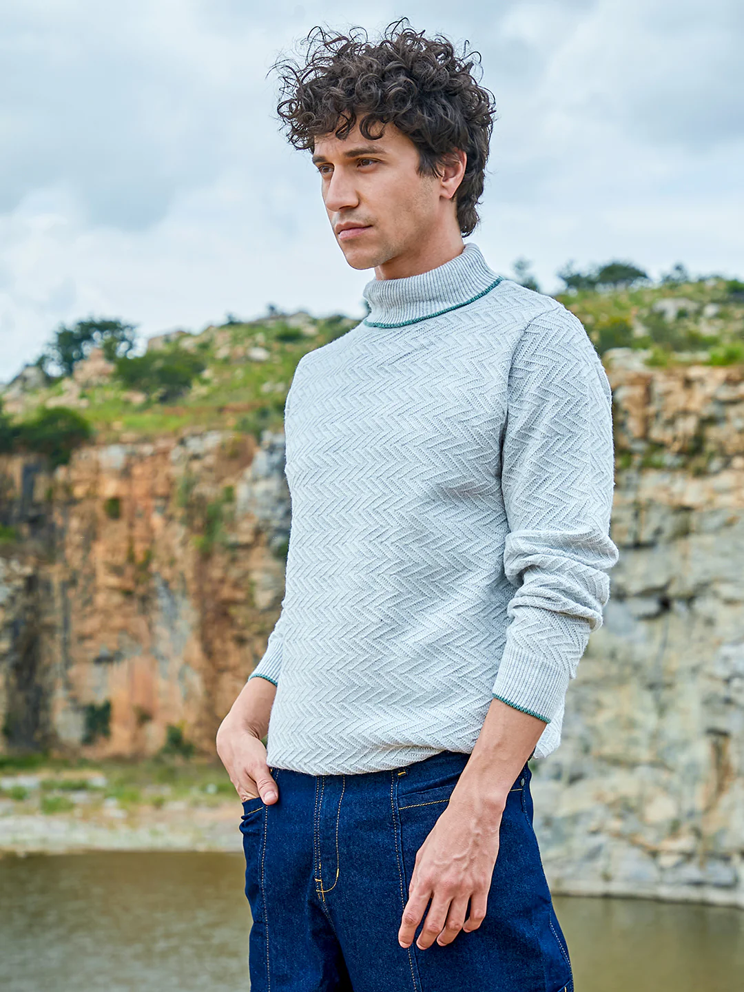 Herringbone Textured Pullover Sweater - Image 10