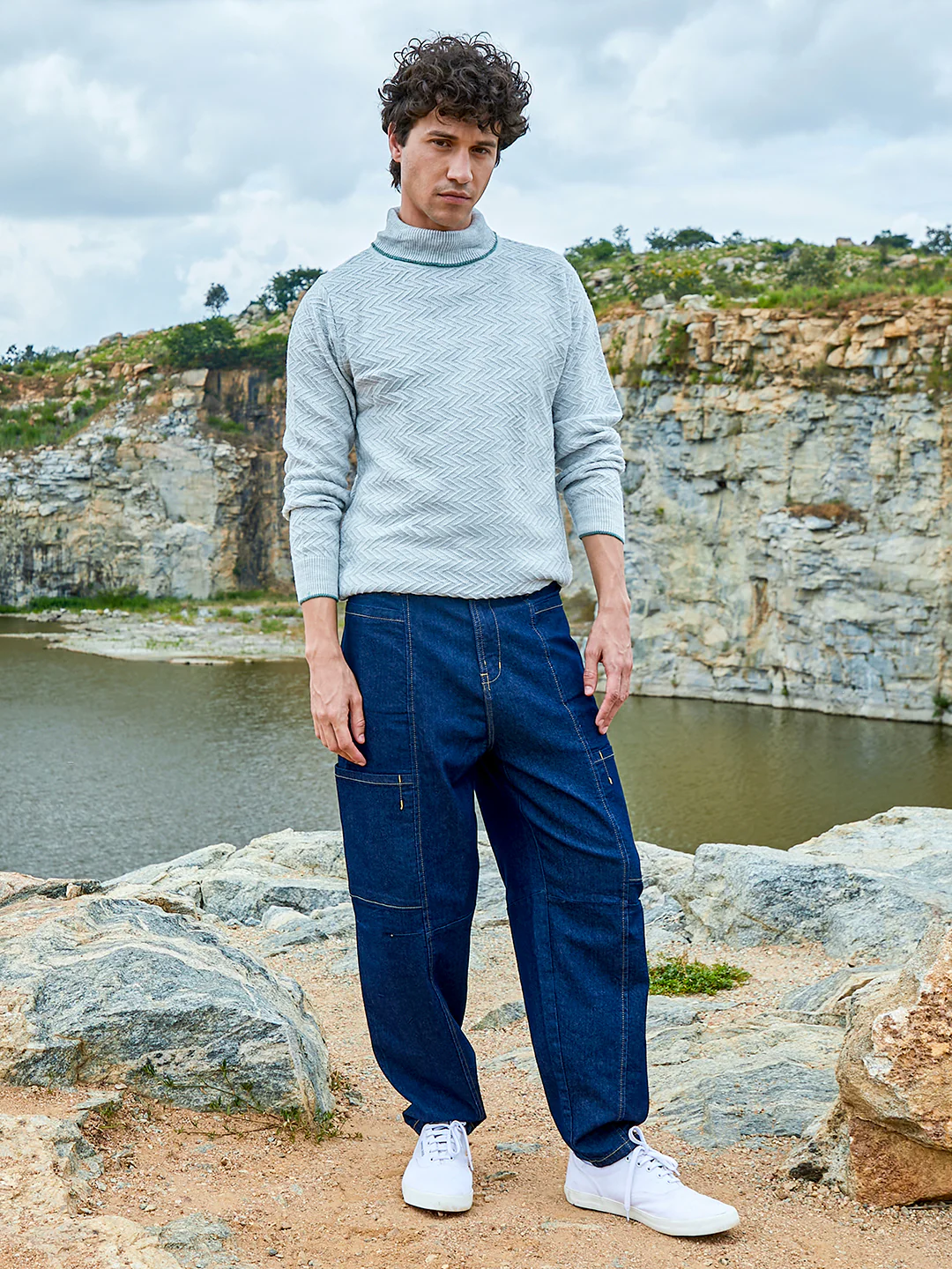 Herringbone Textured Pullover Sweater - Image 12