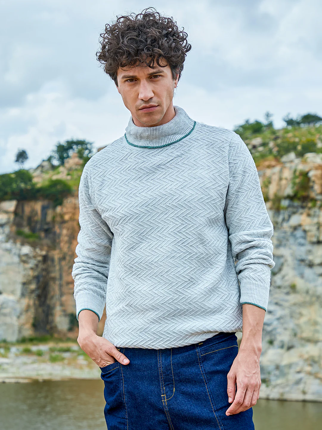 Herringbone Textured Pullover Sweater - Image 9