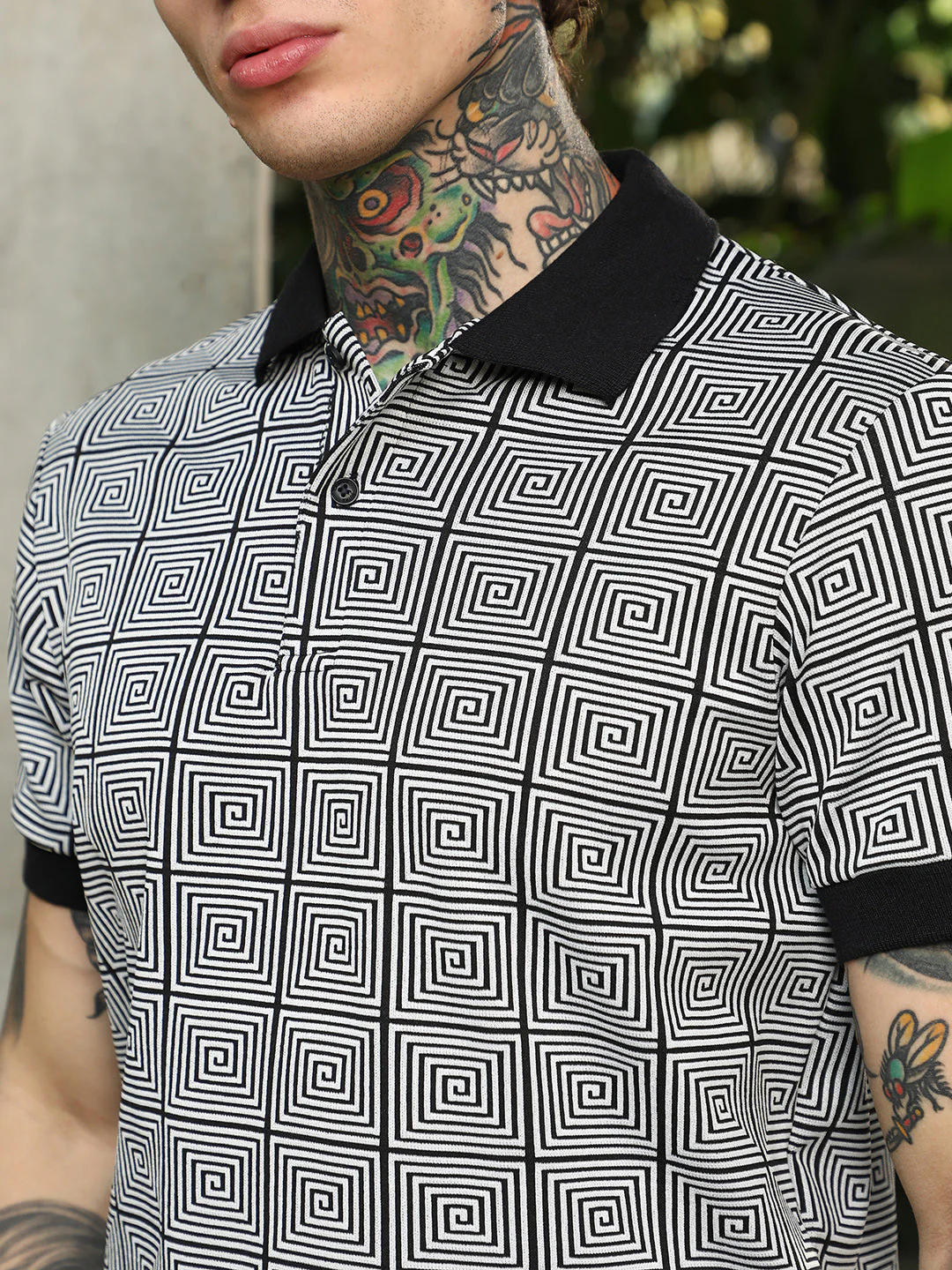 Optical-Illusion Polo T-Shirt - Image 13