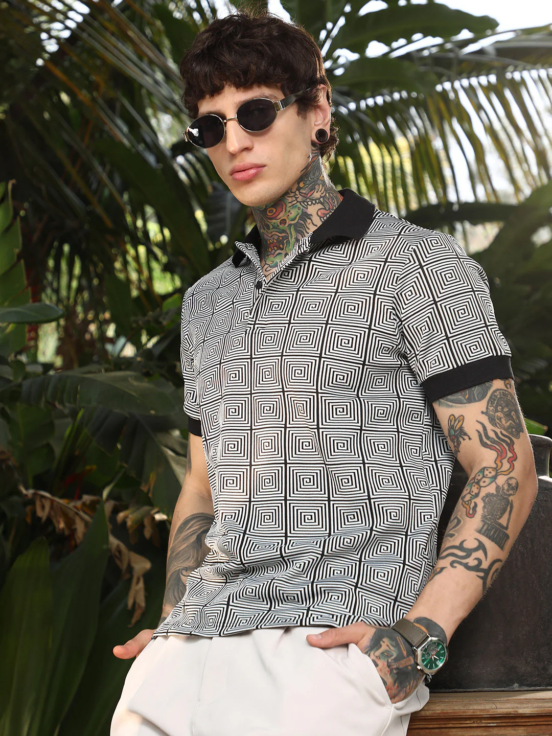 Optical-Illusion Polo T-Shirt - Image 7