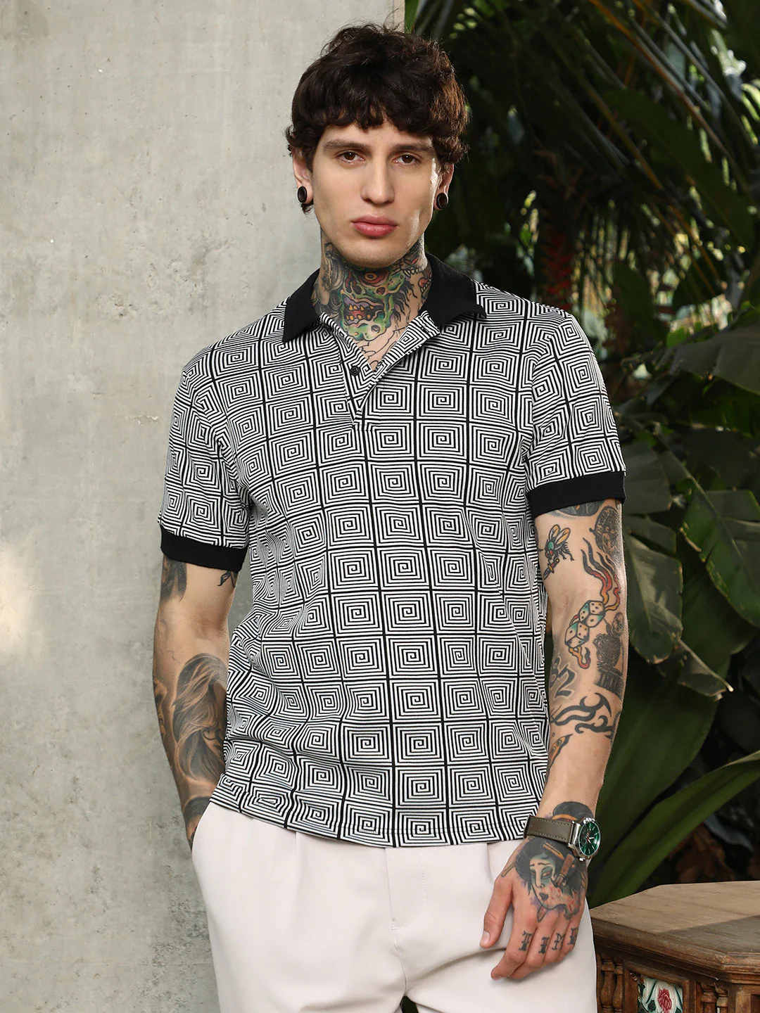 Optical-Illusion Polo T-Shirt - Image 8