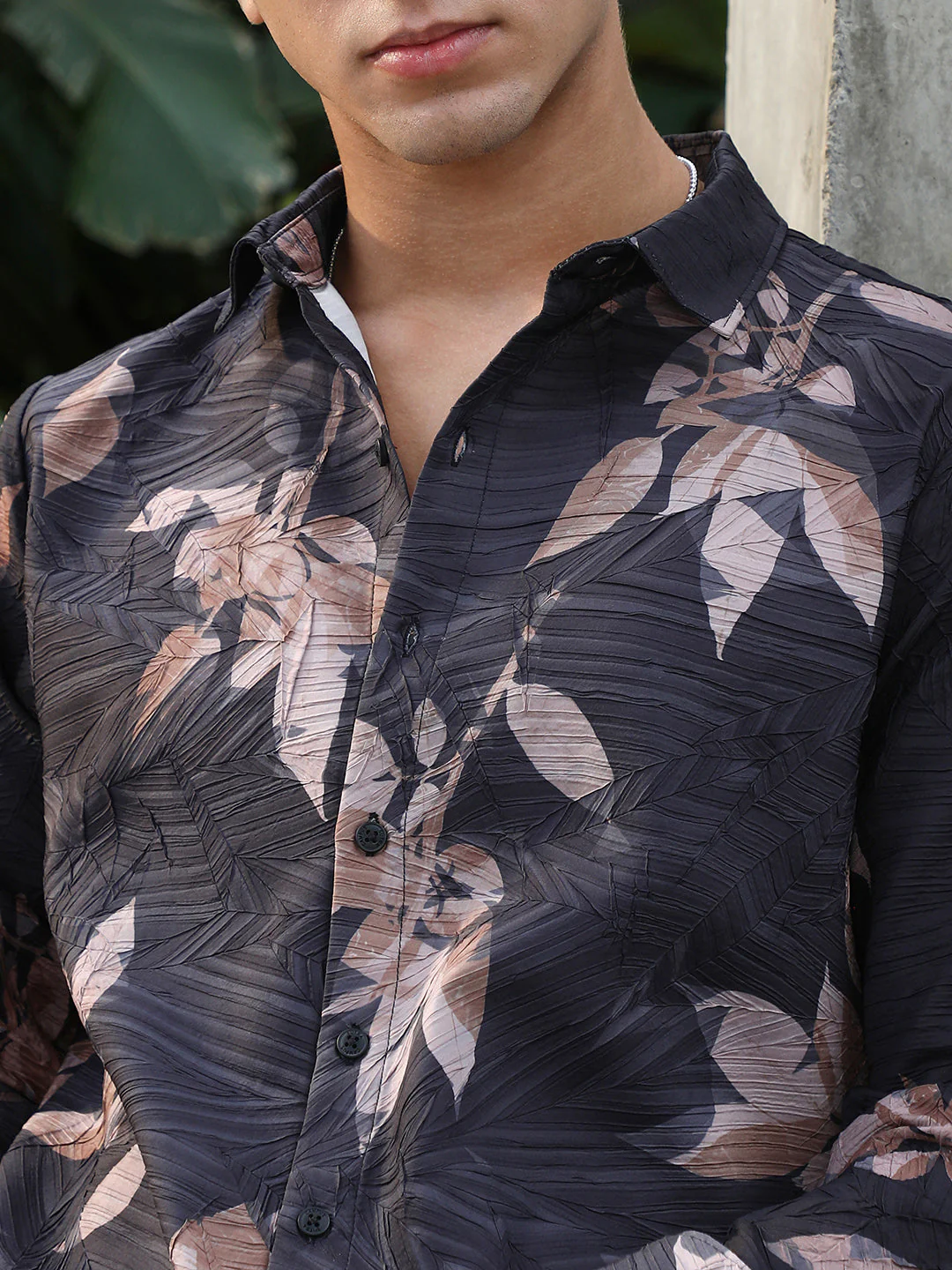 Imprinted Foliage Textured Shirt - Image 7