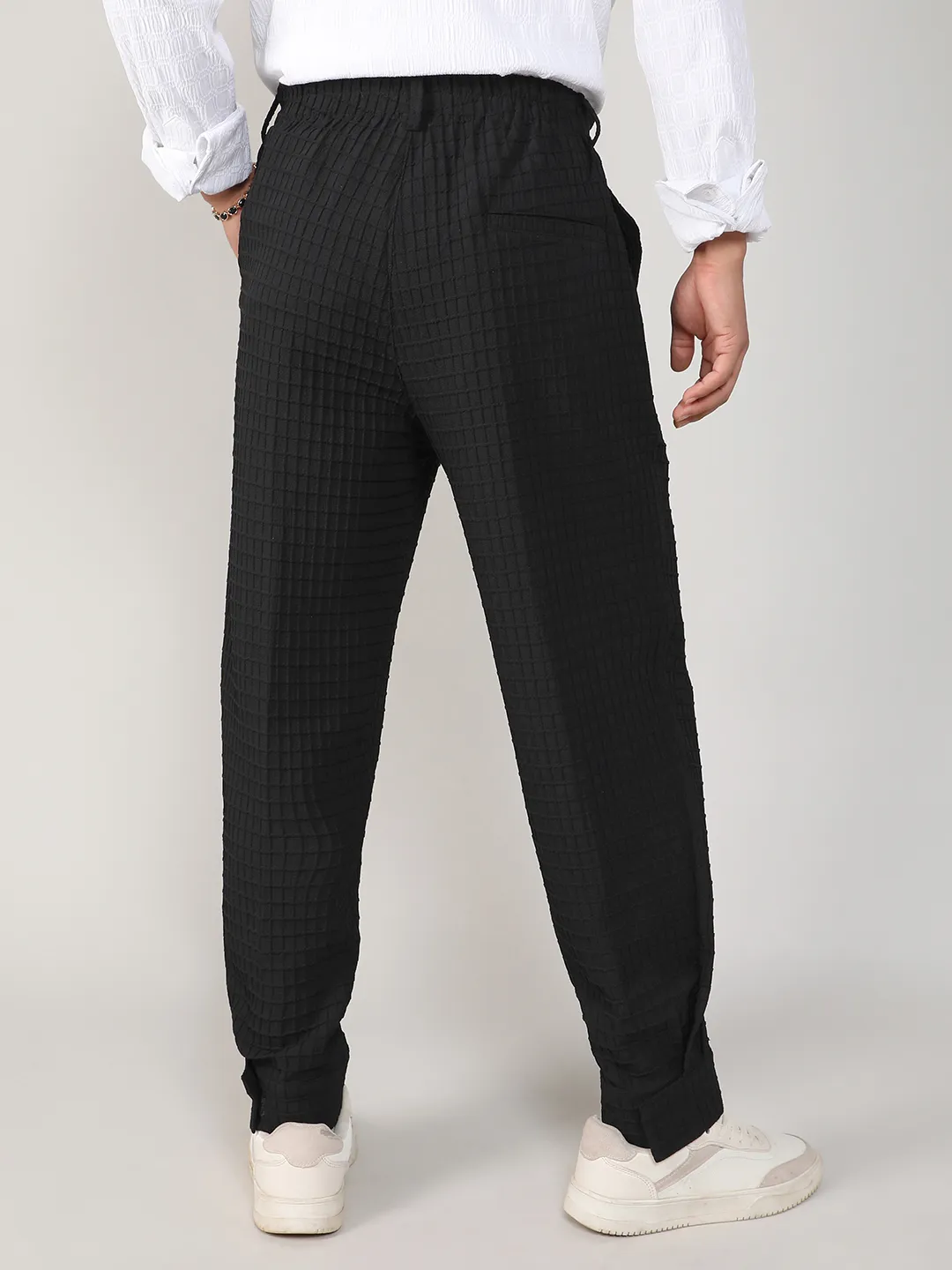 Lightweight - Textured Graph Check Trousers - Image 4