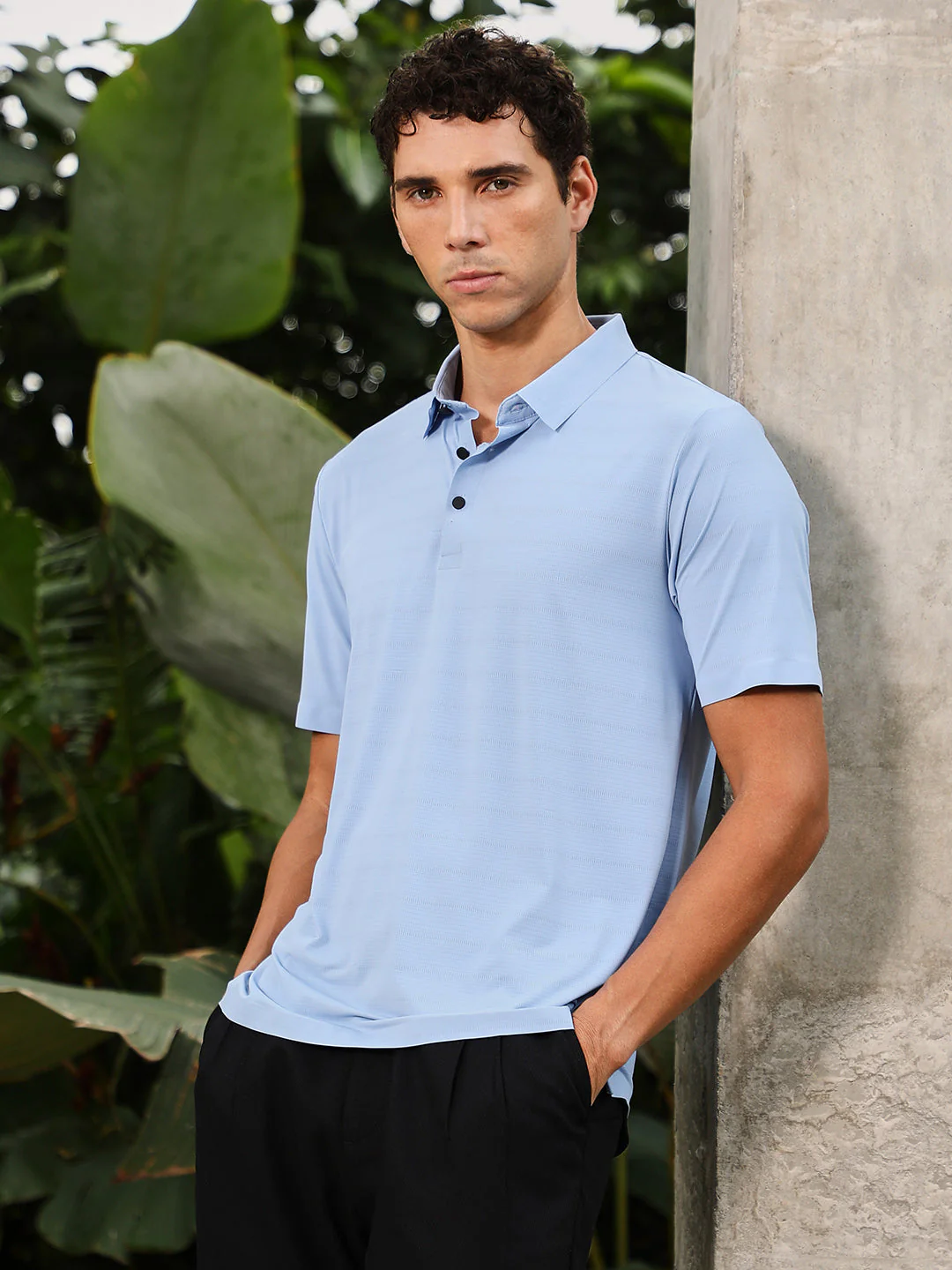 Seamless Gradient-Texture Polo T-Shirt - Image 3