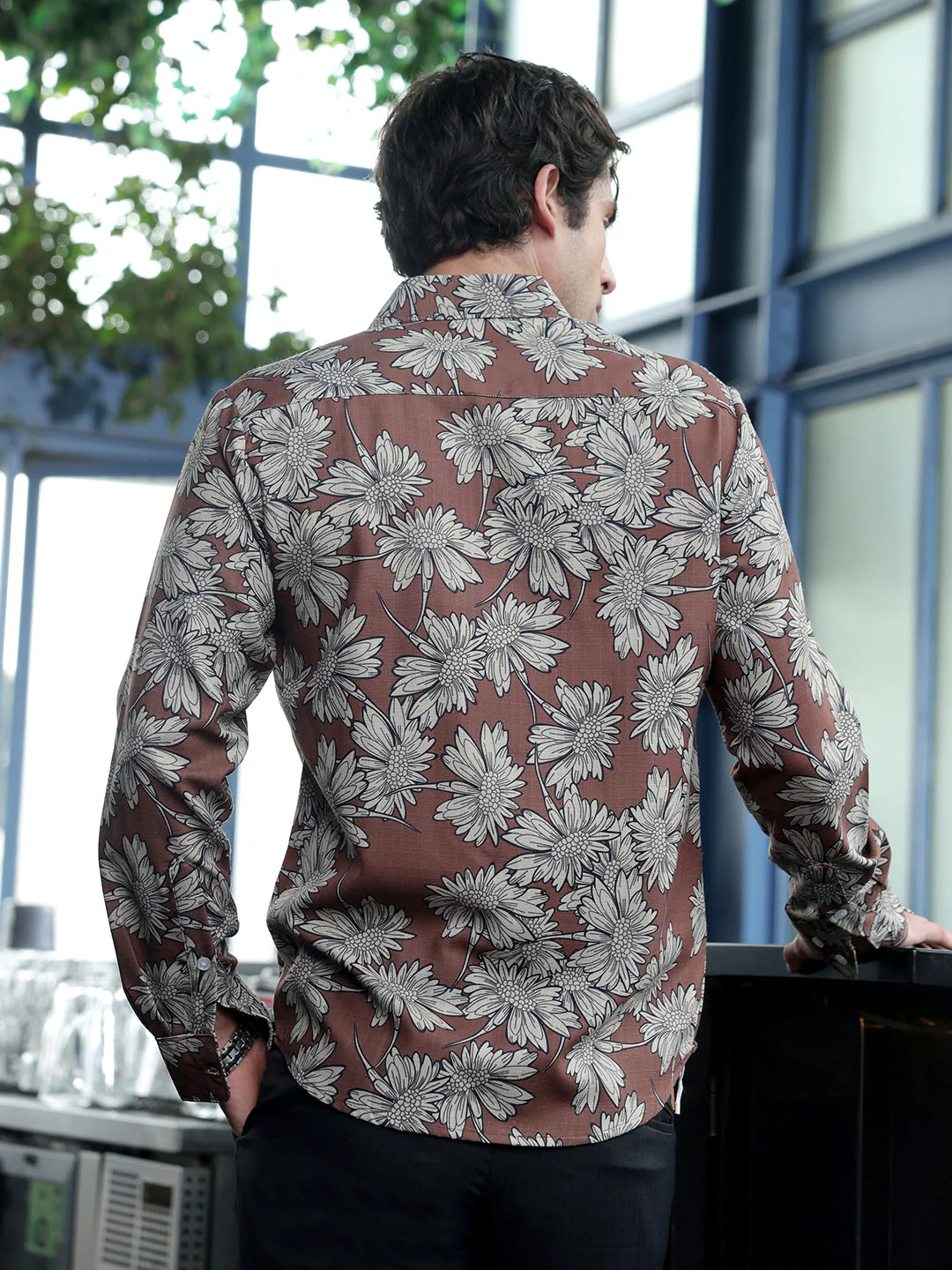 Contrast-Sunflower Imprint Shirt - Image 4