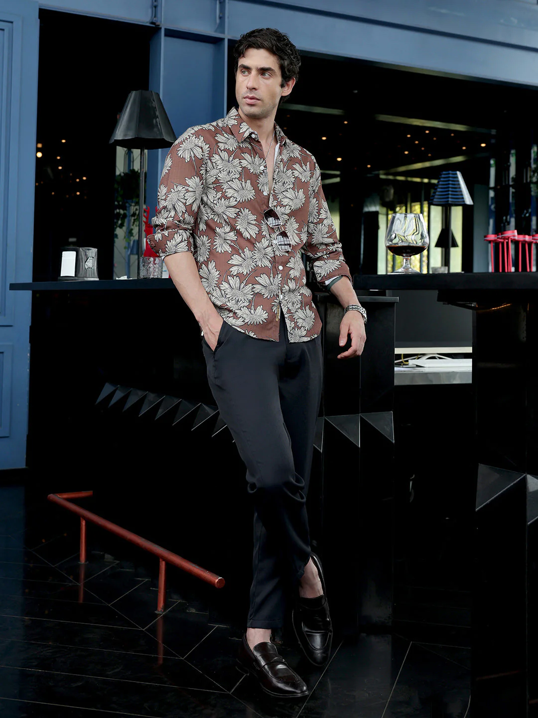 Contrast-Sunflower Imprint Shirt - Image 6