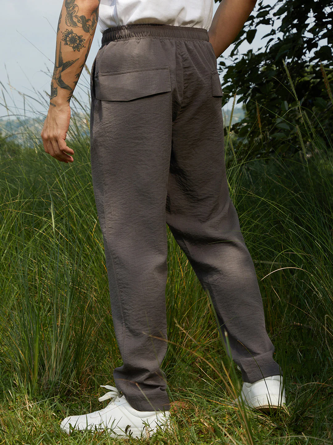Lightweight - Crinkled Tailored Trousers - Image 4