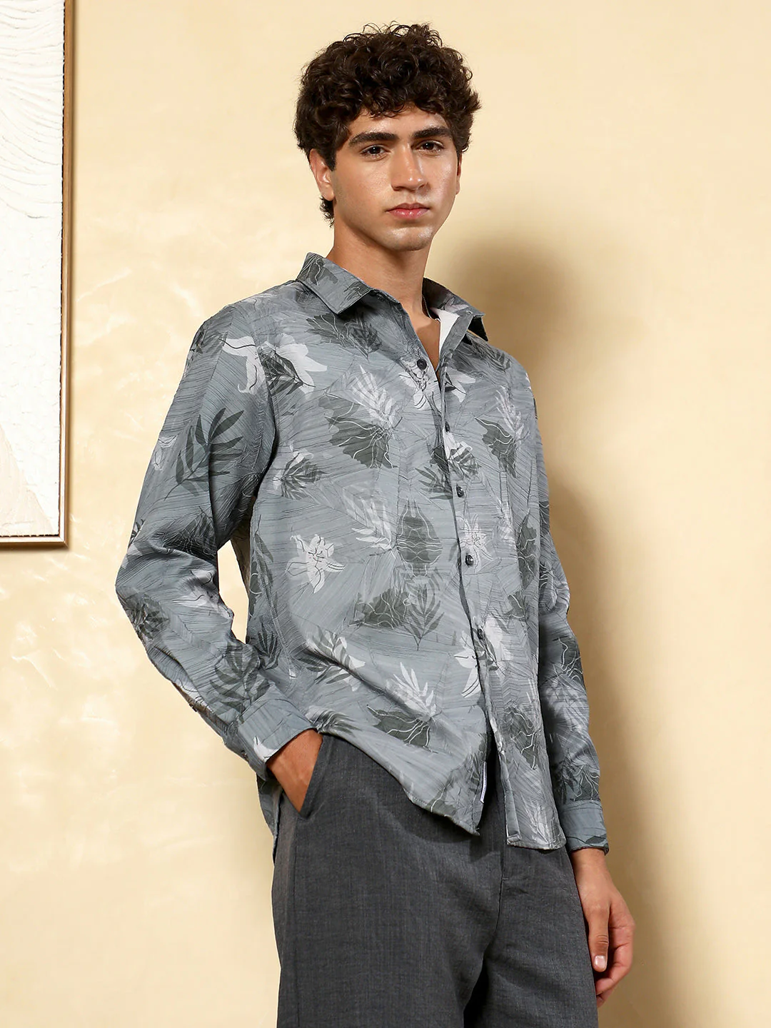 Leaf-Imprint Foliage-Tactile Shirt - Image 3