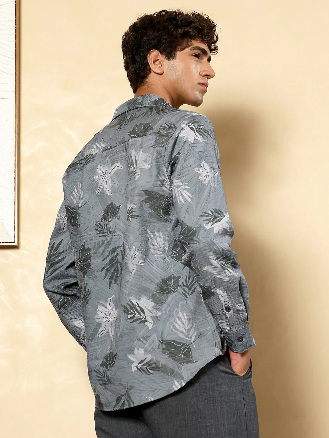 Leaf-Imprint Foliage-Tactile Shirt - Image 4