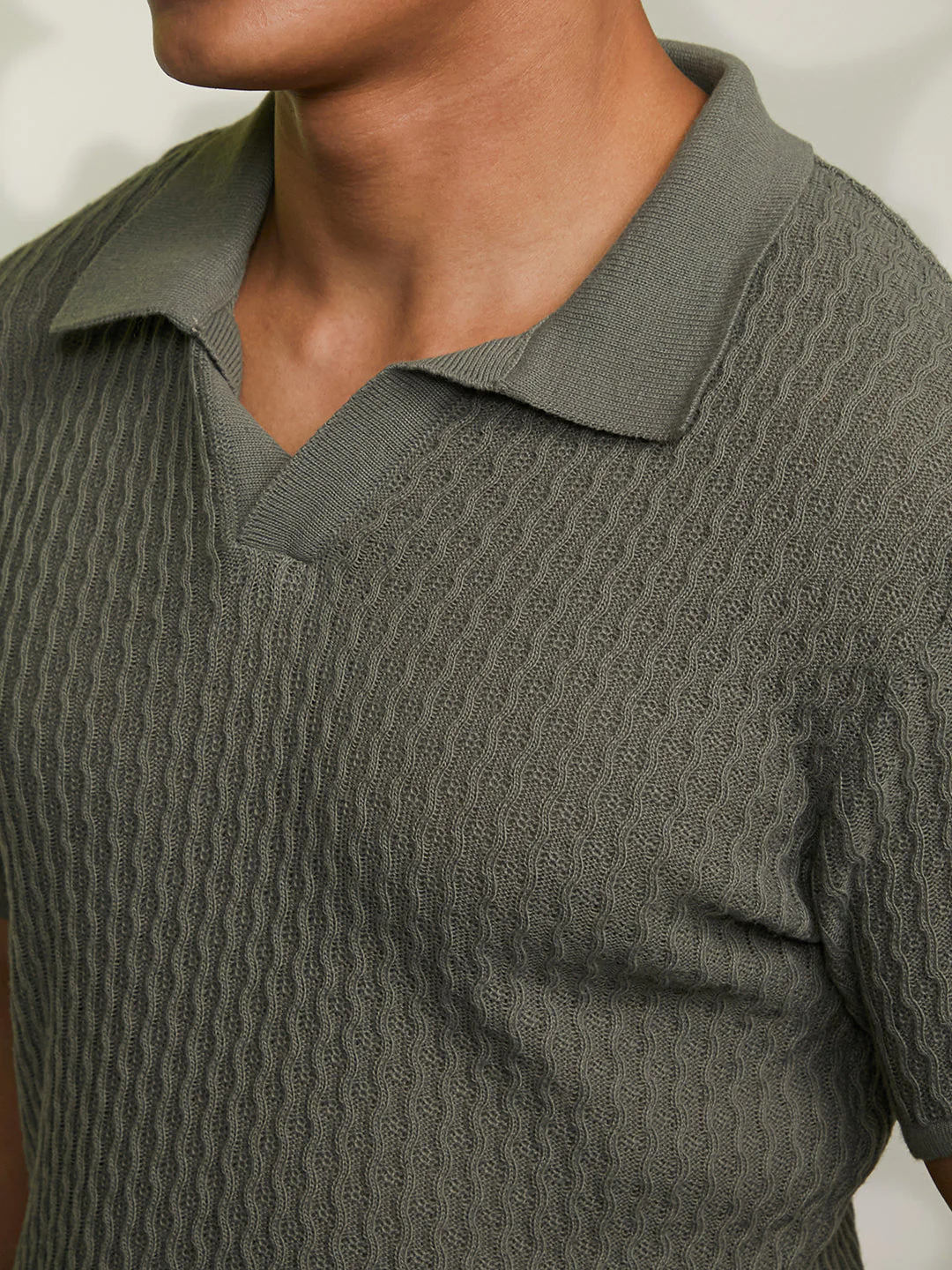Swirl-Textured Polo T-Shirt - Image 7