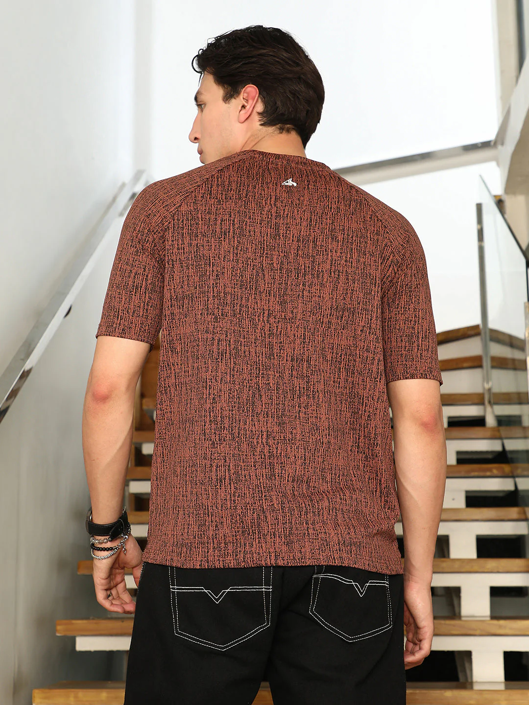 Contrast-Heathered Knitted T-Shirt - Image 4