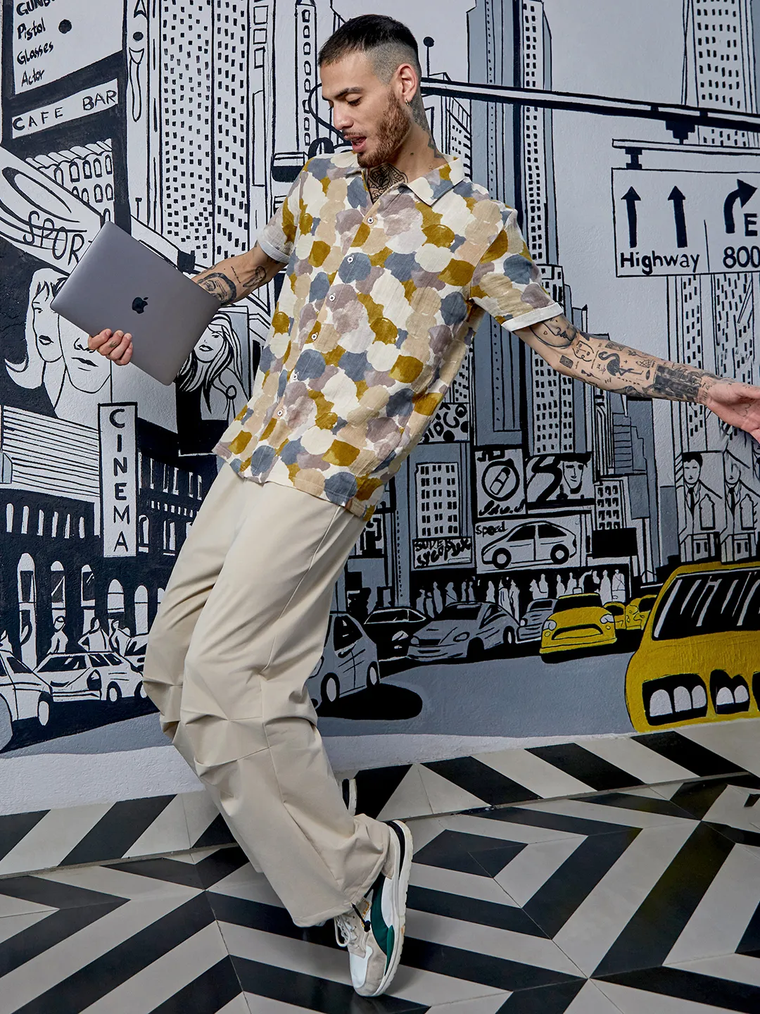 Abstract Print Shirt - Image 2