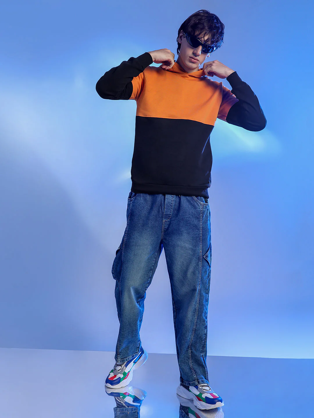 Contrast Blcok Sweatshirt - Image 6